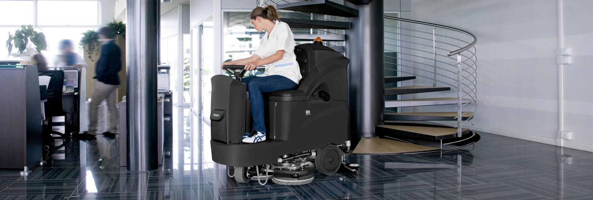 <h2 class='titl-banner'>FREGADORAS CON CONDUCTOR</h2>